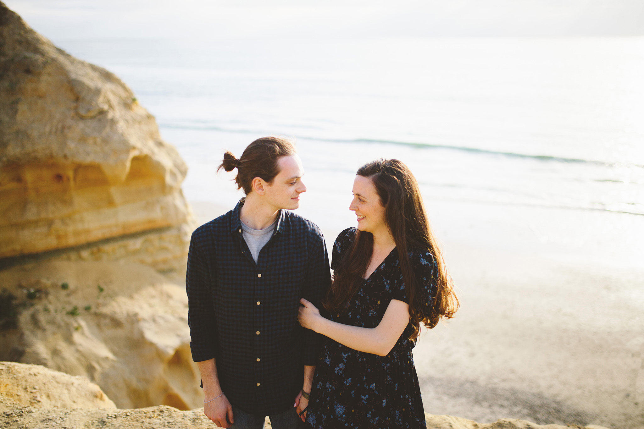 Adventure maternity lifestyle pictures in San Diego