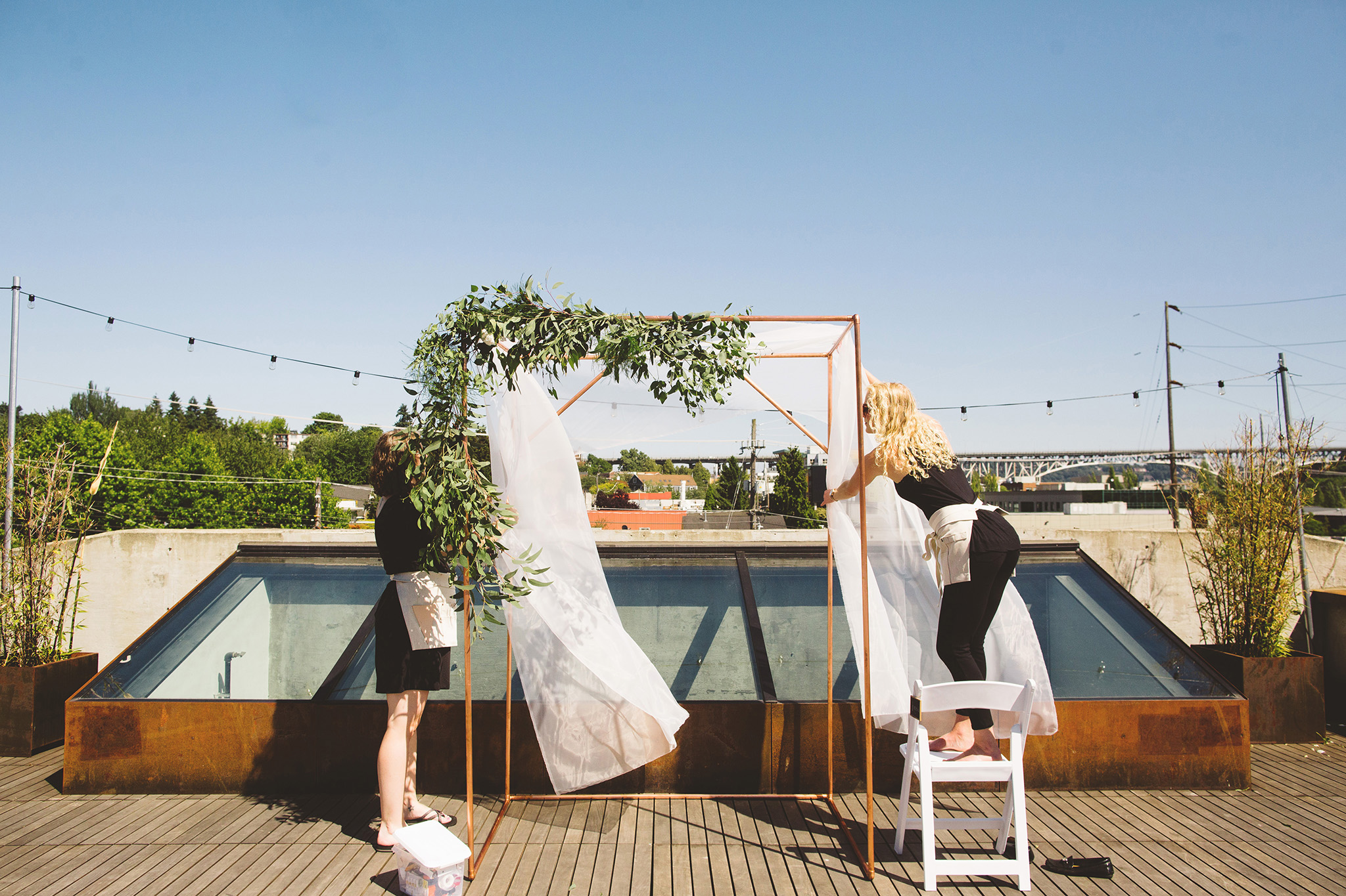 Tropical rooftop wedding in seattle