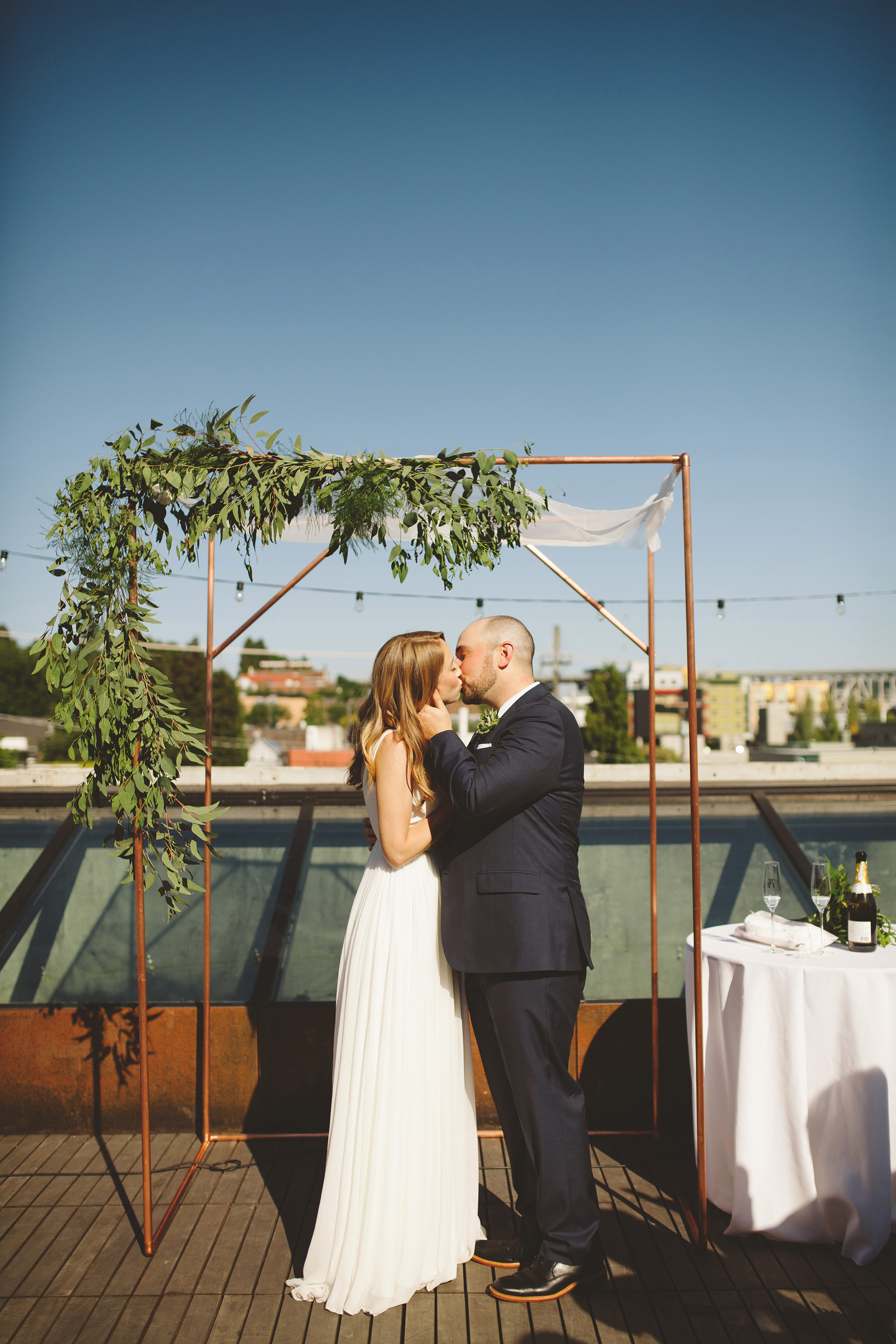 Modern minimal rooftop wedding in seattle fremont foundry